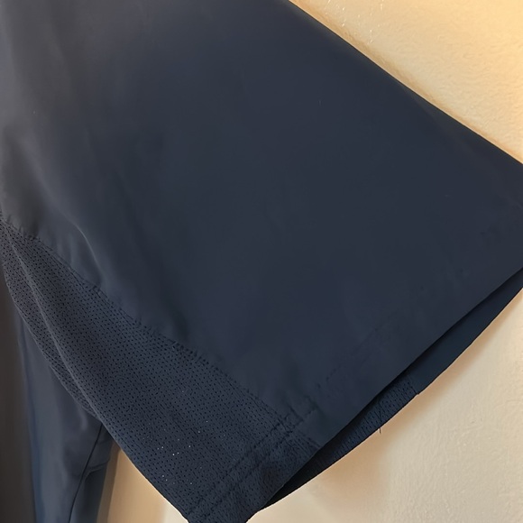 New York Islanders Light house “Believe” sort Sleeve Adidas 1/4 Zip Pull over XL - Picture 4 of 8